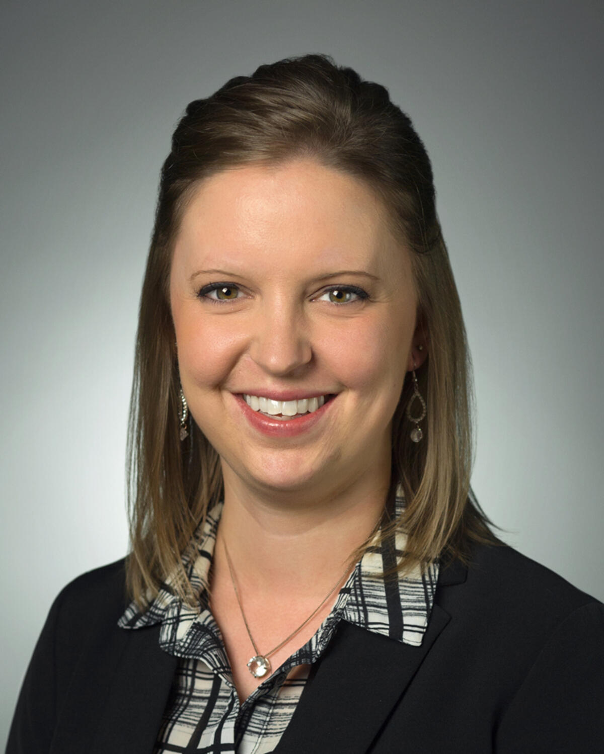 Headshot Image for Leia Huffman